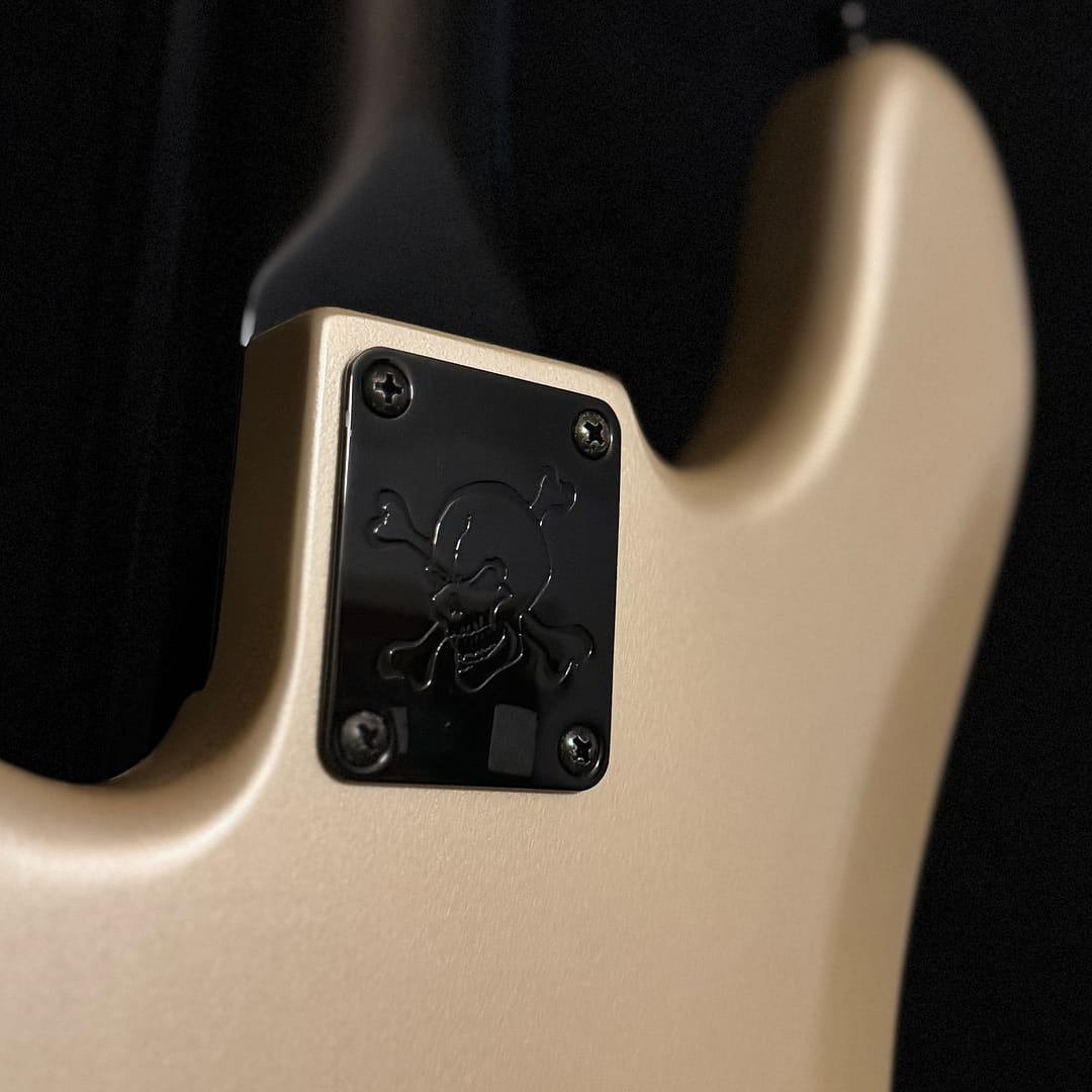 2015 Fender Duff McKagan Signature Jazz Bass Special, Pearl White