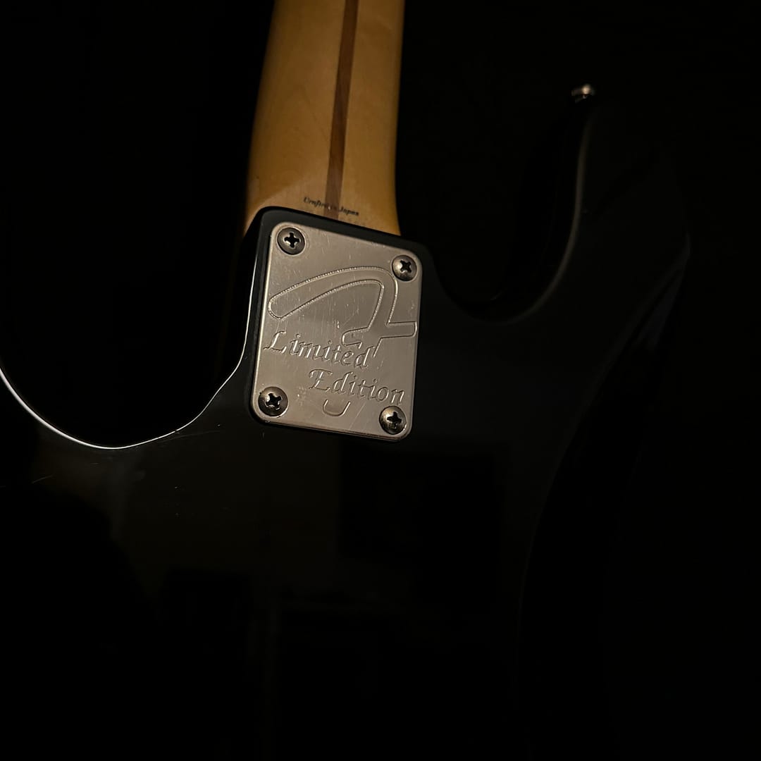 1998 Fender Geddy Lee Signature Jazz Bass Limited Edition, Black (CIJ)