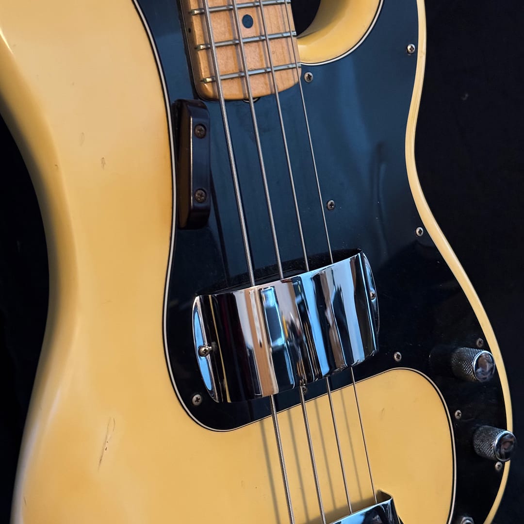 1975 Fender Precision Bass, Olympic White