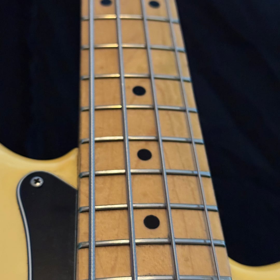 1975 Fender Precision Bass, Olympic White