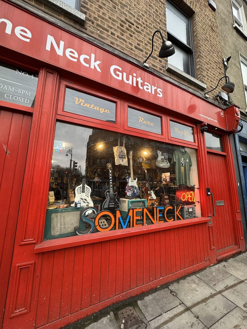 Top bass guitar store in Dublin: Some Neck Guitars